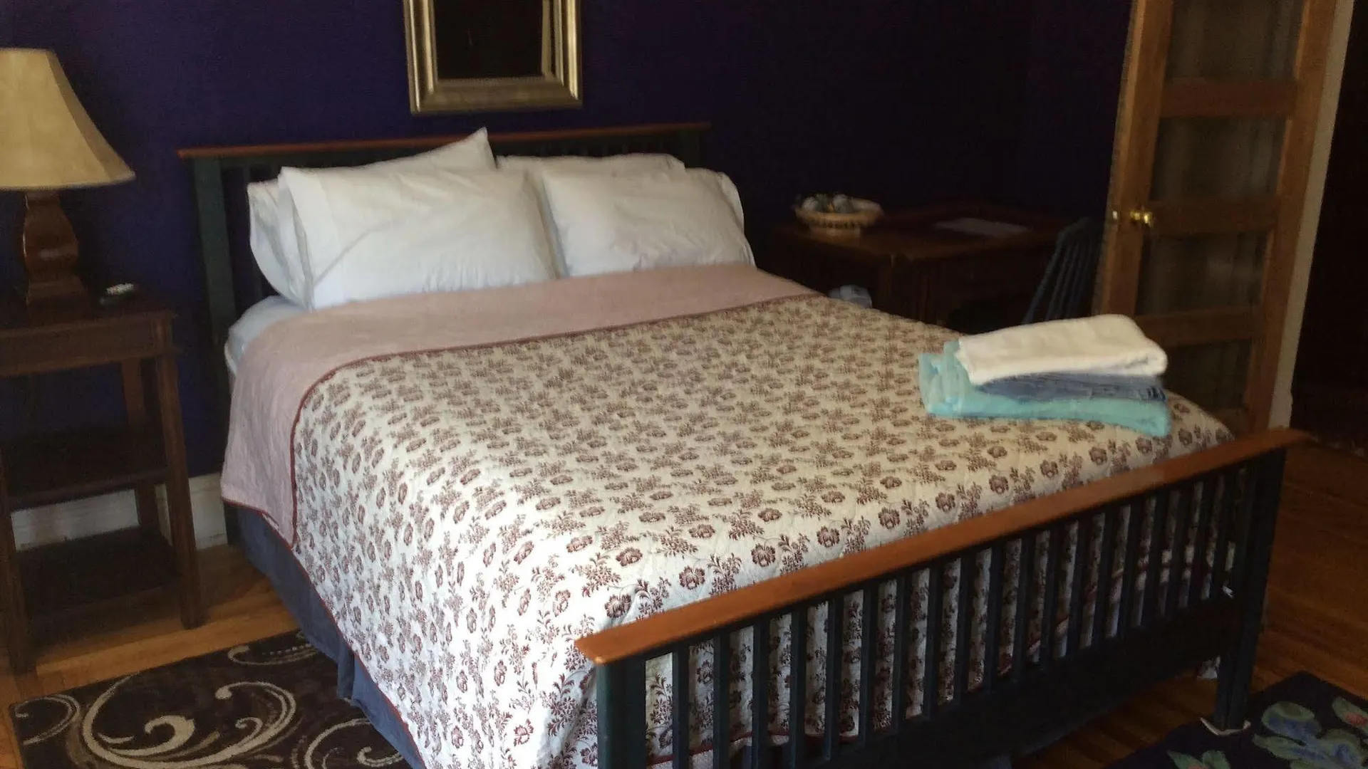 Elliott House Bed & Breakfast Toronto