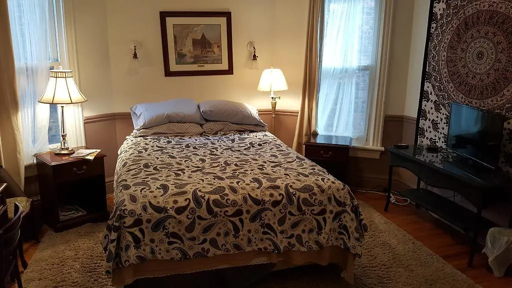 Elliott House Bed & Breakfast Toronto
