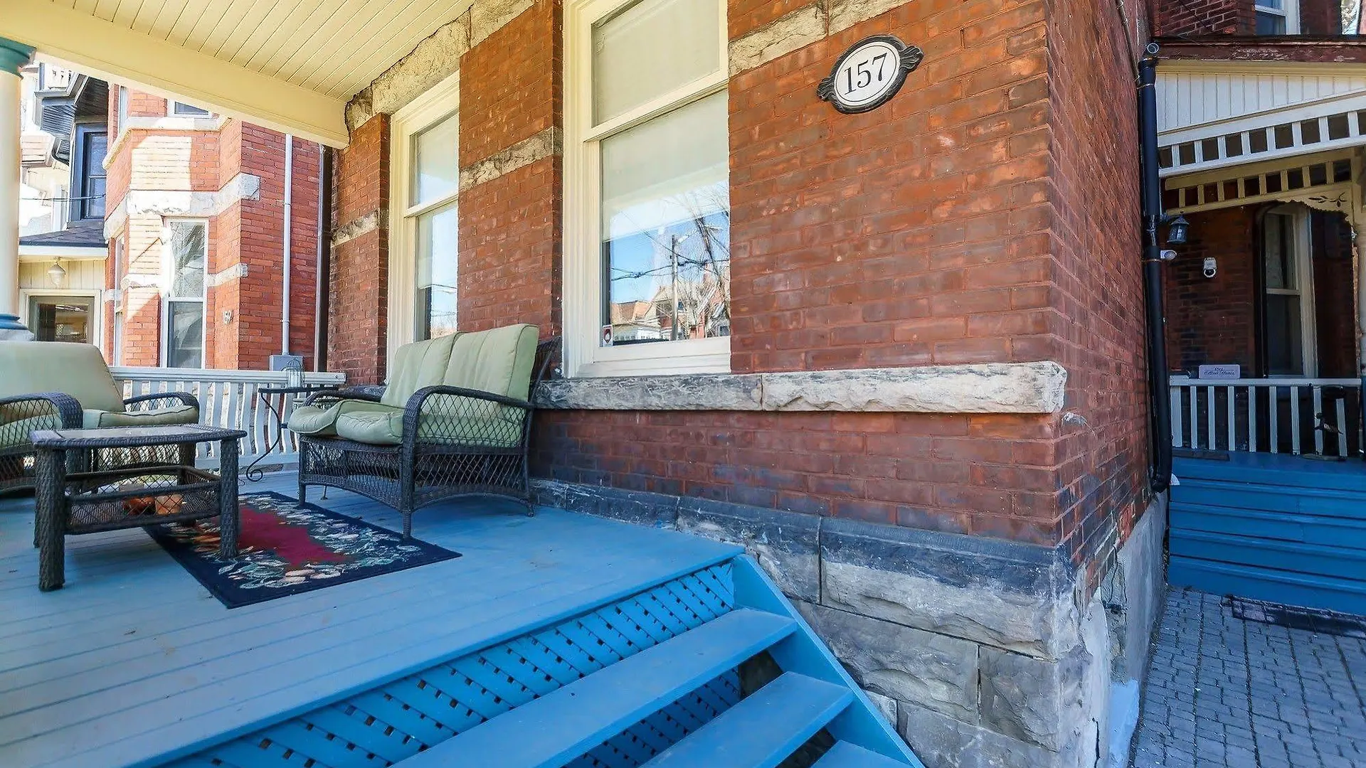 Elliott House Bed & Breakfast Toronto