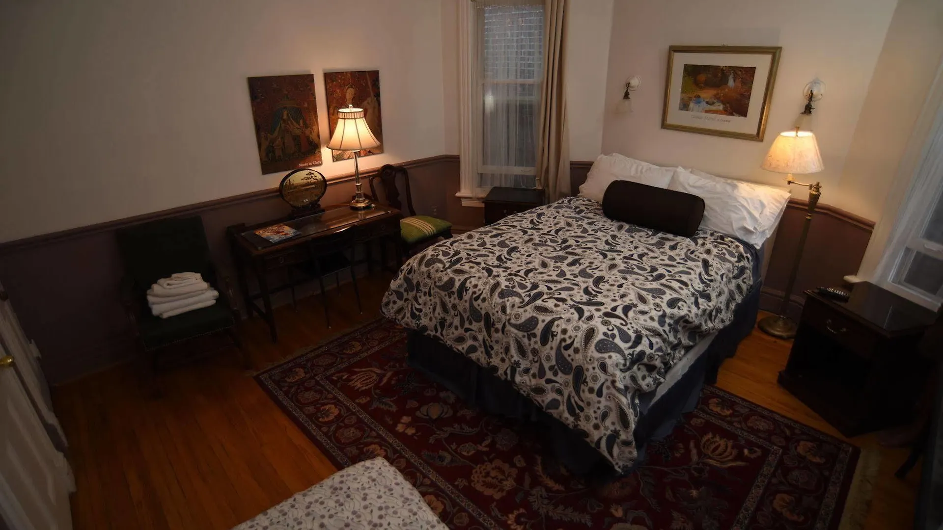Elliott House Bed & Breakfast Toronto