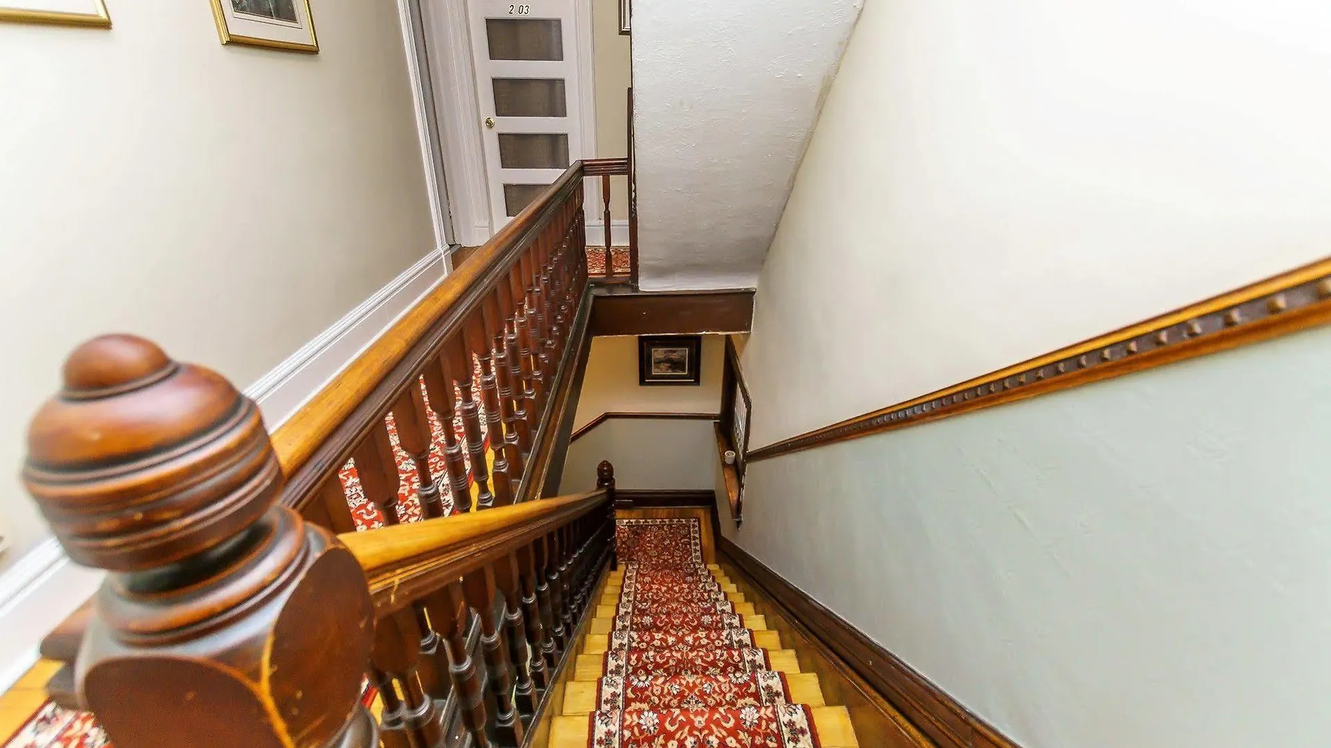 Elliott House Bed & Breakfast Toronto